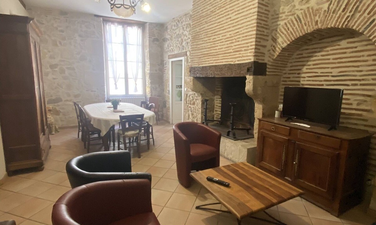 Casteljaloux House | Town house 10 persons