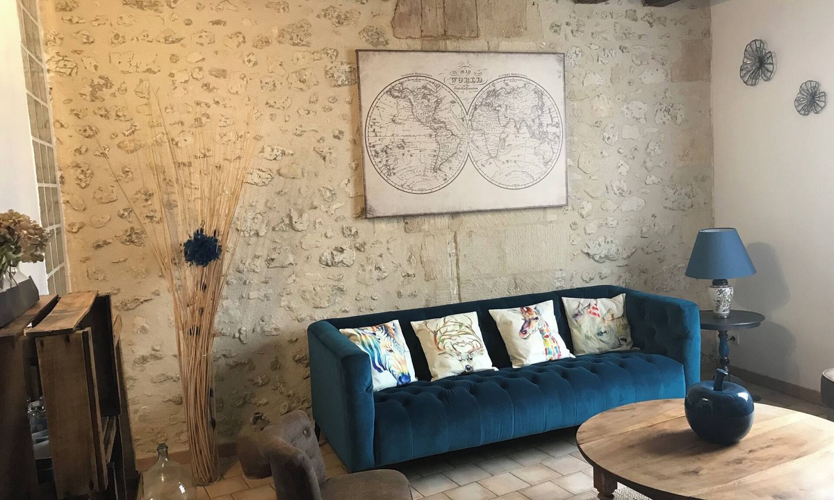 Azay-le-Rideau House | Town house "Au 49"