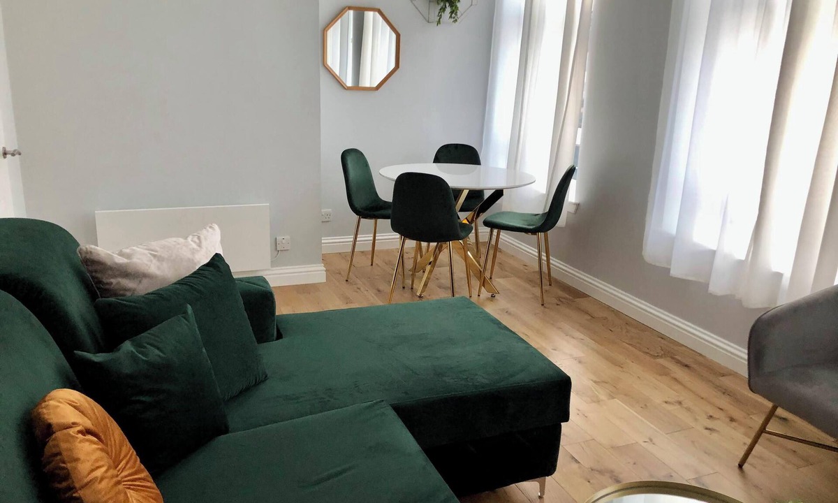 Alloa Apartment | Town View 44D Mill St