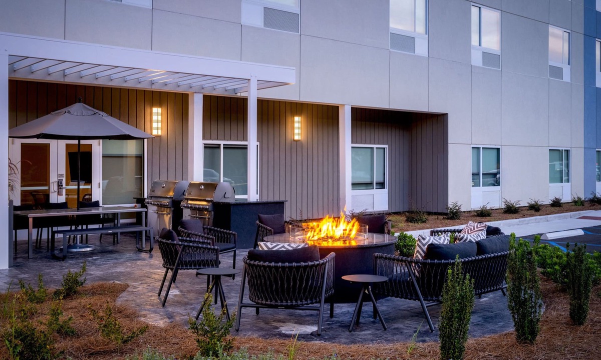 Brunswick Hotel | Towneplace Suites by Marriott Brunswick