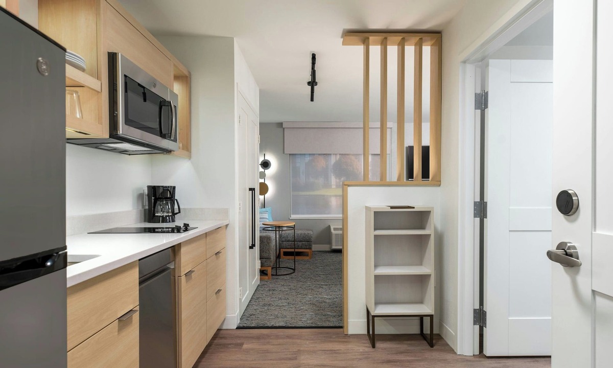 Henrietta Hotel | Towneplace Suites By Marriott Rochester South