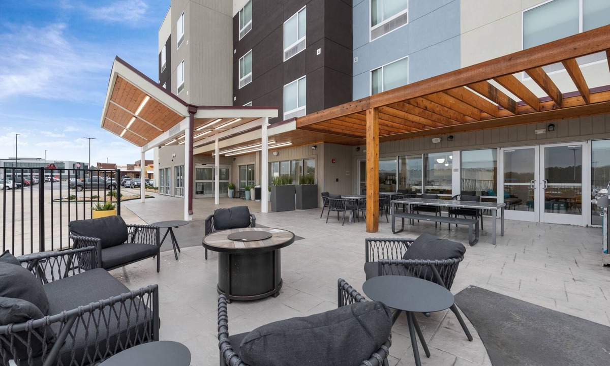 White Hall Hotel | Towneplace Suites By Marriott White Hall