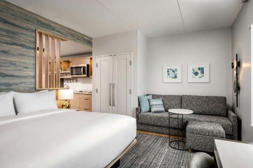 Tecumseh Hotel | TownePlace Suites by Marriott Tecumseh Windsor