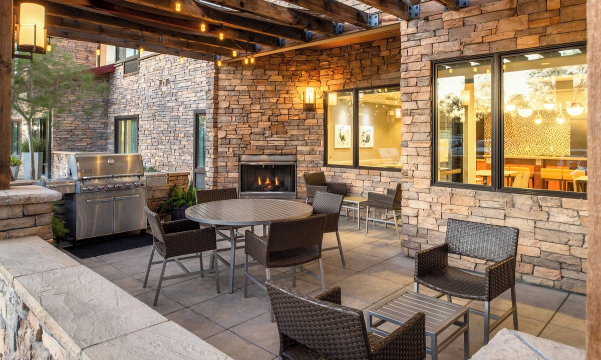 Lancaster Hotel | TownePlace Suites by Marriott Lancaster, CA