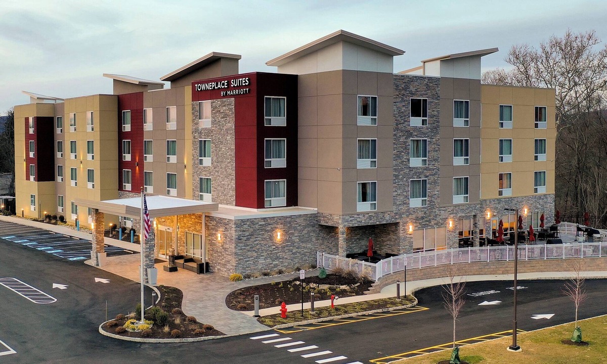 Clinton Hotel | TownePlace Suites by Marriott Clinton