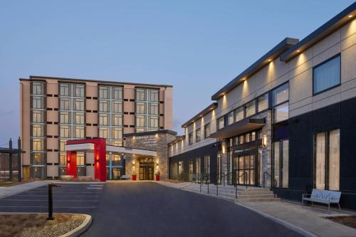 Oshawa Hotel | TownePlace Suites by Marriott Oshawa