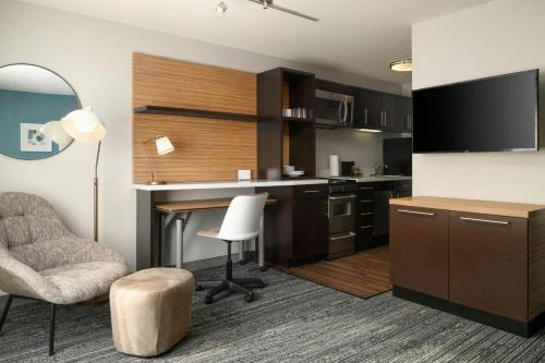 Waco Hotel | TownePlace Suites by Marriott Waco South