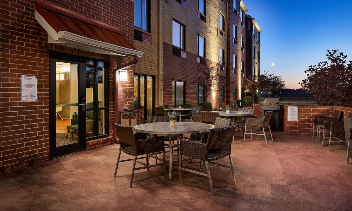 Garden City Hotel | TownePlace Suites Garden City