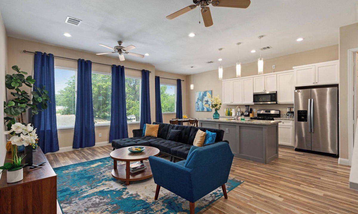 Garden Oaks House | Townhome in North-Central Houston