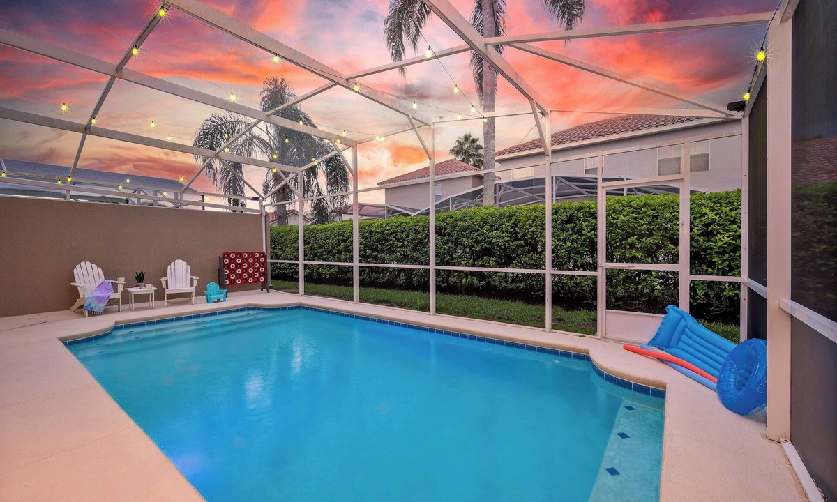 Tuscan Hills House | Townhome w/heated pool & game room near Disney