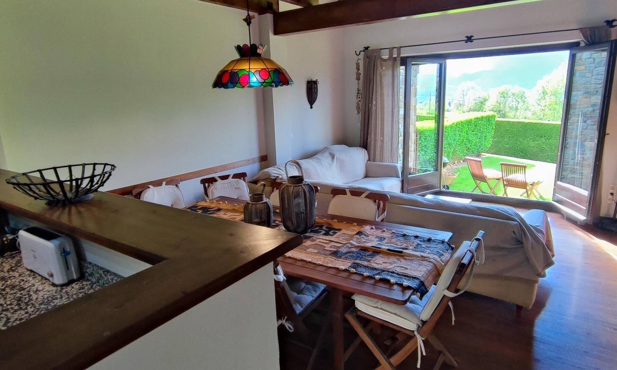 Alp House | Townhouse 3 rooms Fireplace, Garden, BBQ, Views & Wi-Fi