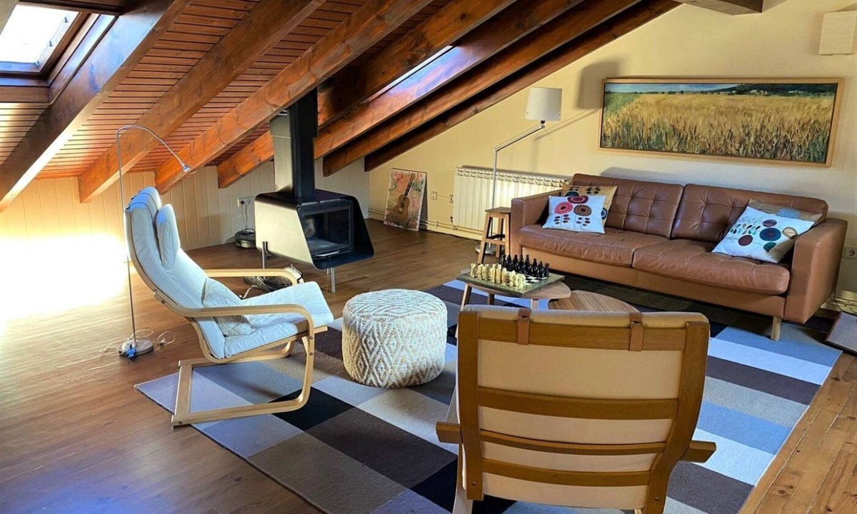 Llivia House | Townhouse 4 rooms Pool, Fireplace, Wi-Fi & Pet-Friendly