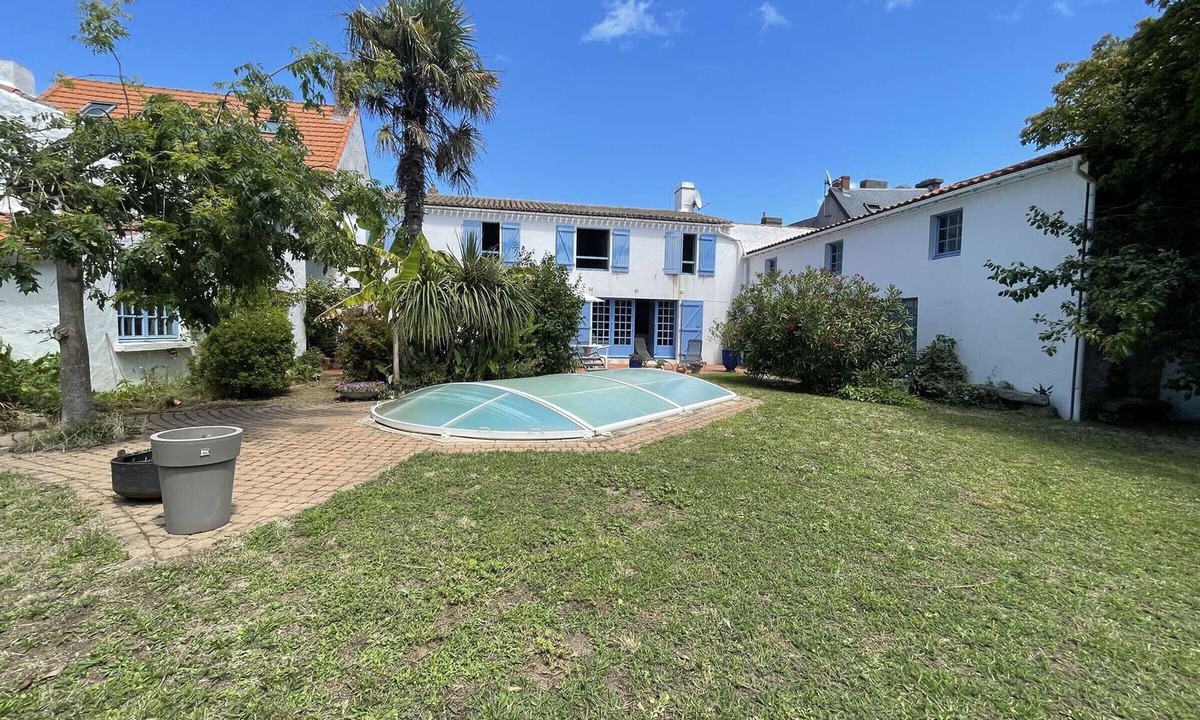Noirmoutier-en-l'Ile House | Townhouse with pool - 6 guests