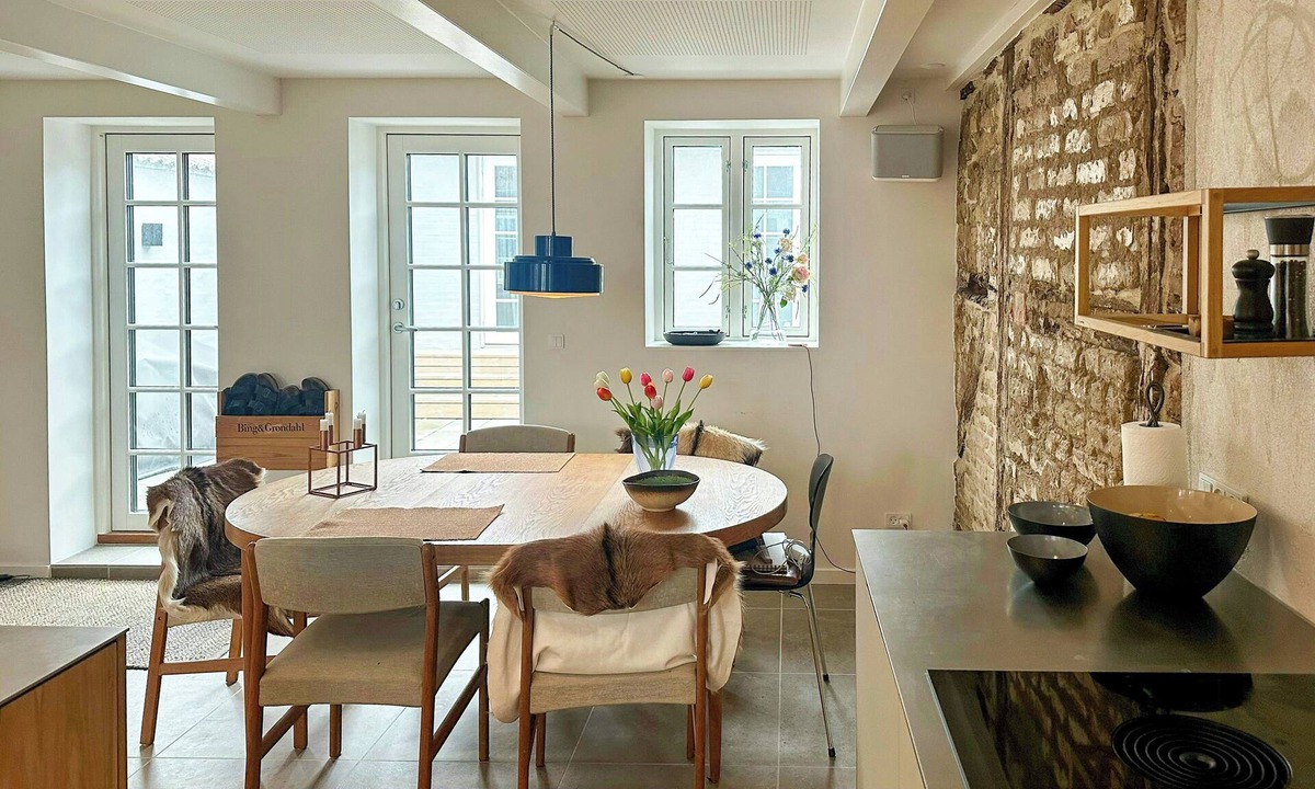 Assens House | Townhouse from 1862 with sunsets in Thorøhuse