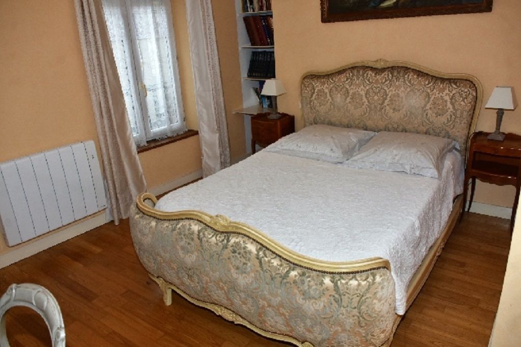 Antrain House | Townhouse in Antrain