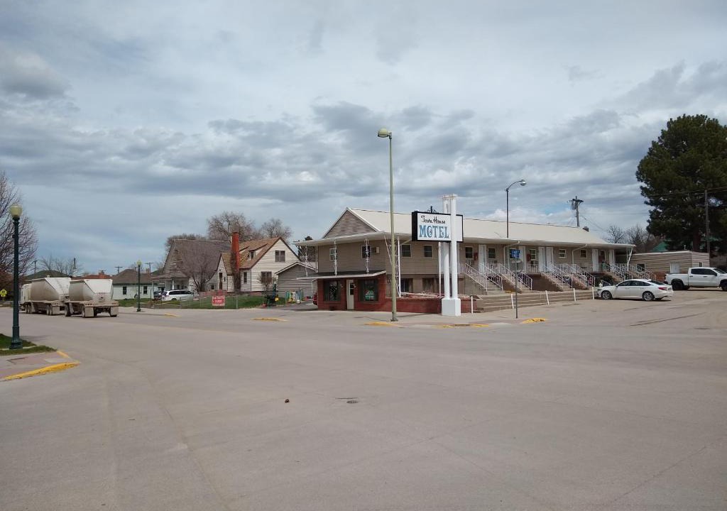 Lusk Hotel | Townhouse Motel