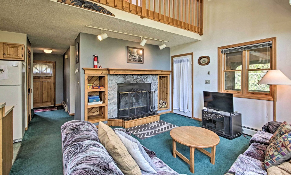 Woodstock House | Townhouse on 18-Hole Golf Course with Pool!