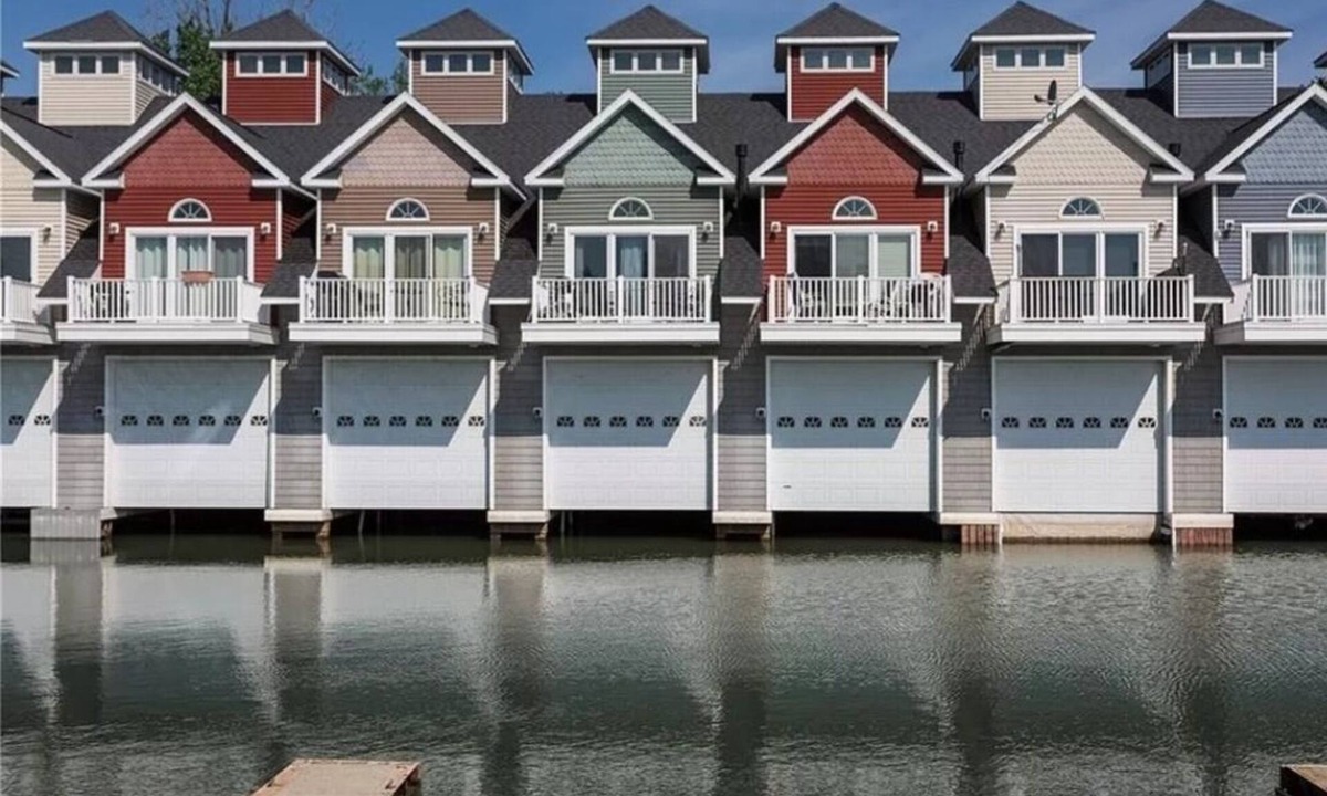 Alexandria Bay House | Townhouse on water with boathouse!