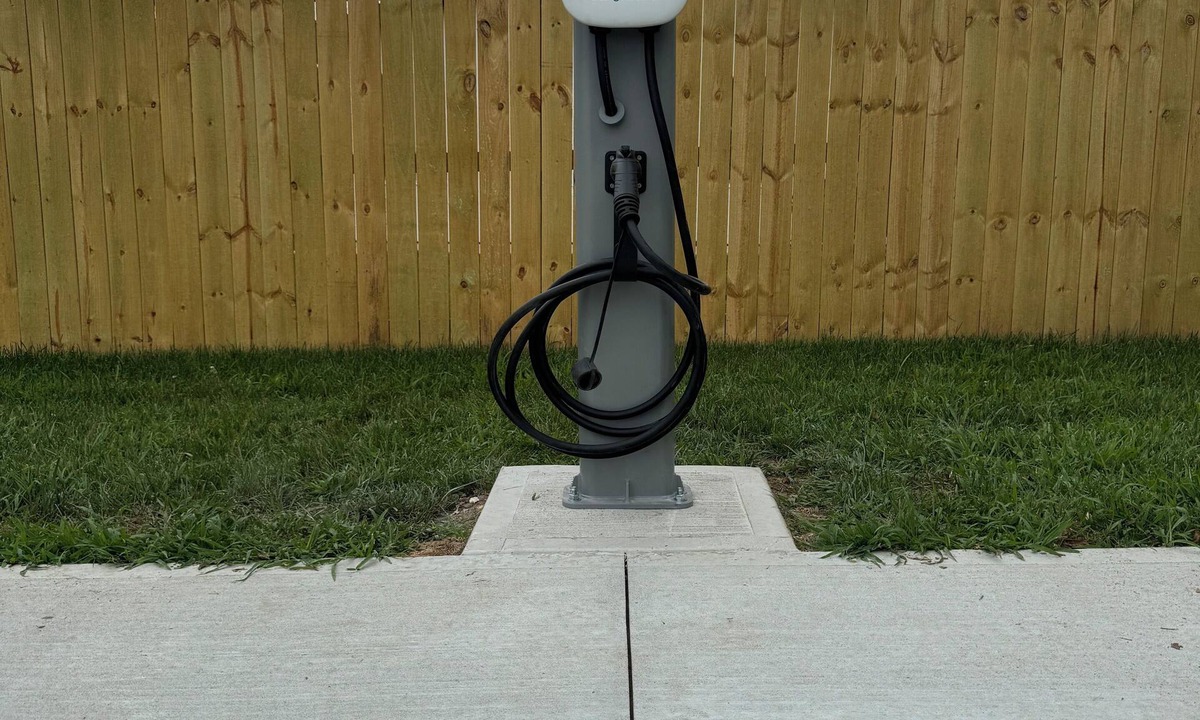 St. James House | Townside White House