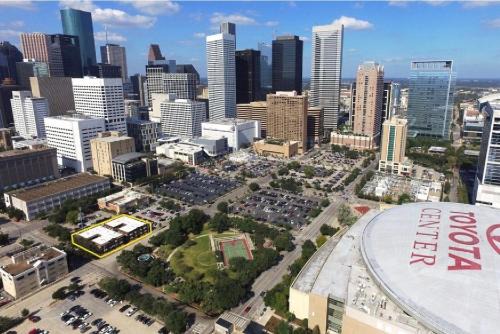 Central Business District Apartment | Toyota Center Downtown George R Brown