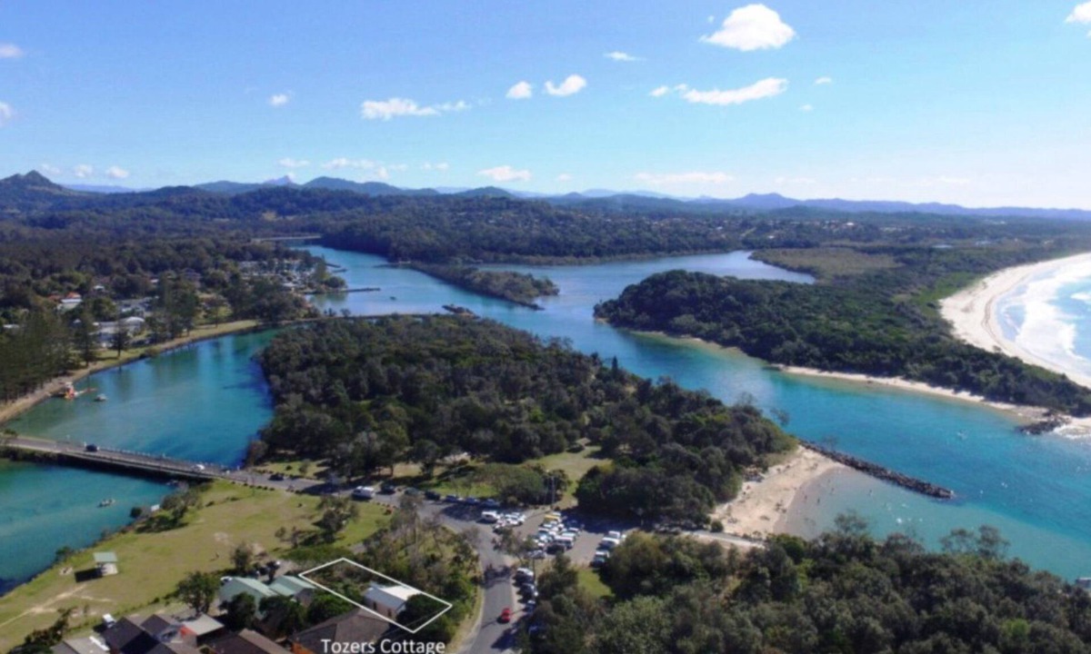 Brunswick Heads House | TOZERS, TOP NOTCH, Par EXCELLENCE