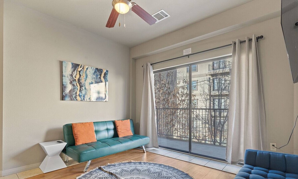 West Campus Apartment | TP 304 Luckey · Lovely 2 bedroom, GREAT Location!