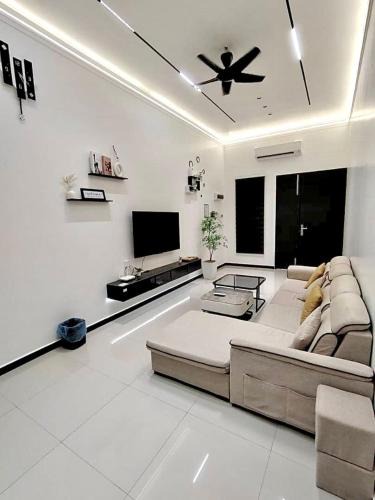 Asam Kumbang Resort | Tpg Creek Lodge