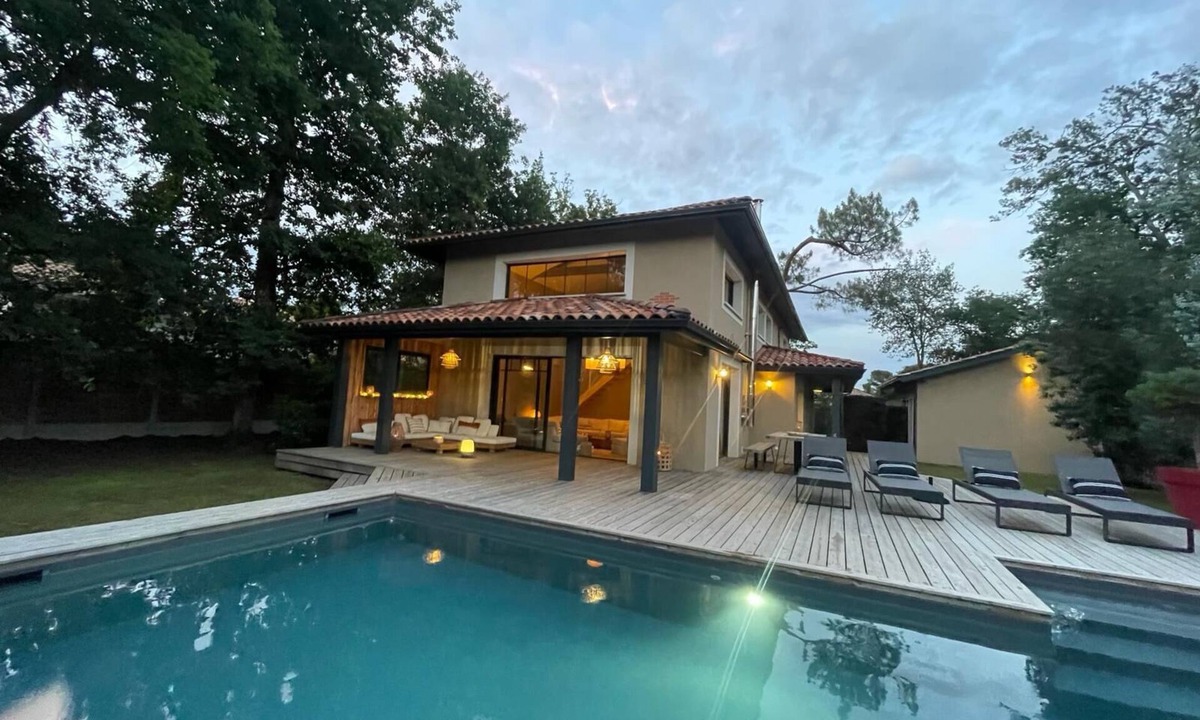 Gujan-Mestras House | Très Belle Maison et Piscine Chauffée sur le Bassin Darcachon