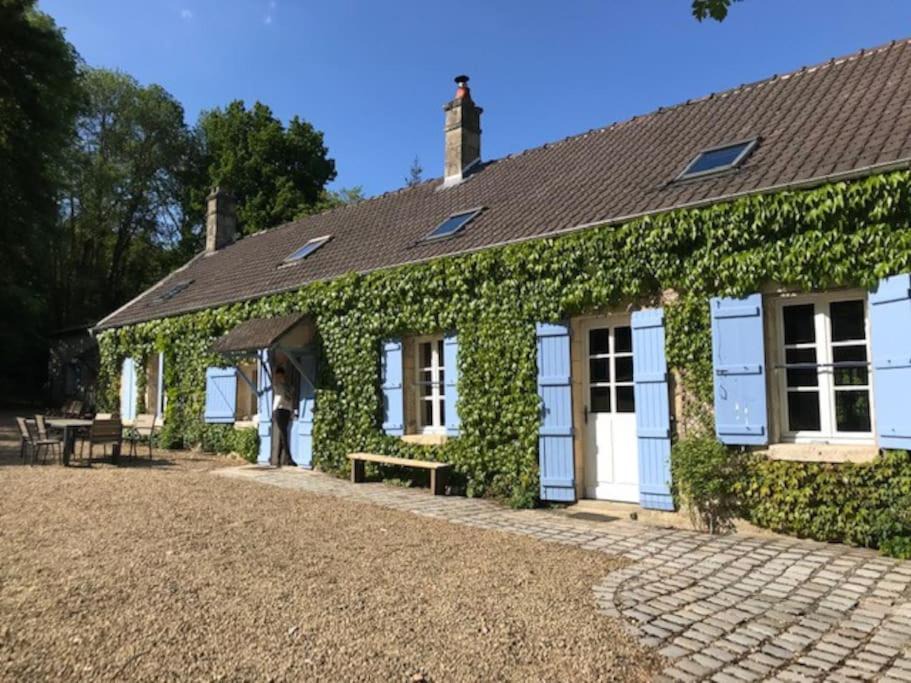 Soucy Villa | Très belle propriété avec tennis à 1h de Paris