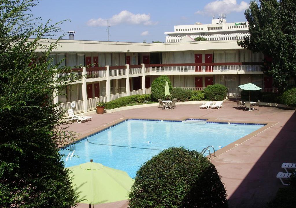 Tulsa Hotel | Trade Winds Central Inn