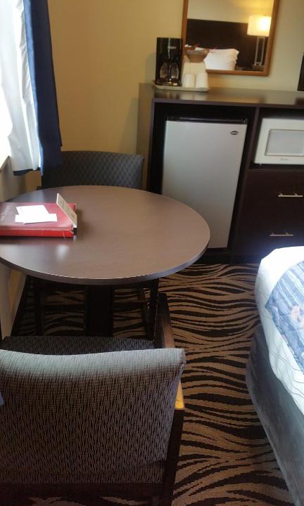Rockaway Beach Hotel | Tradewinds Motel