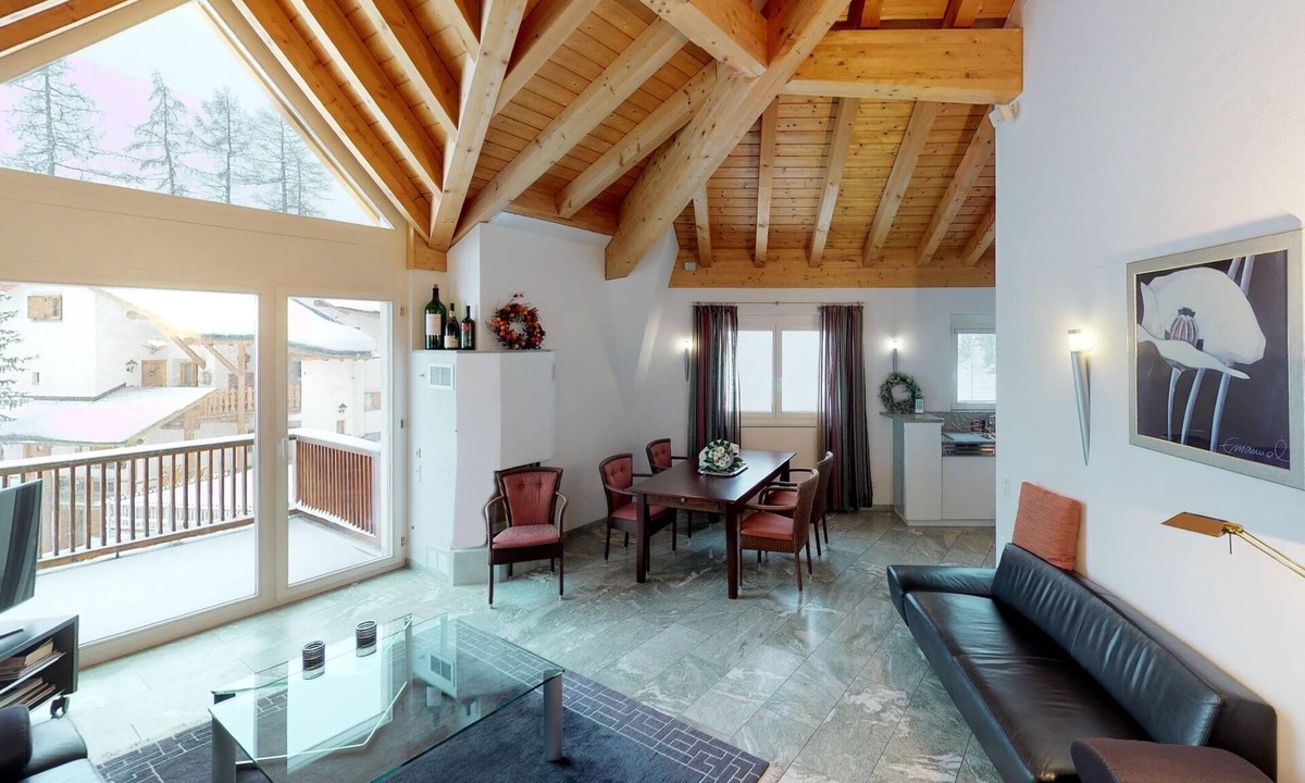 Celerina-Schlarigna Apartment | Traditional nice apartment house in good location.