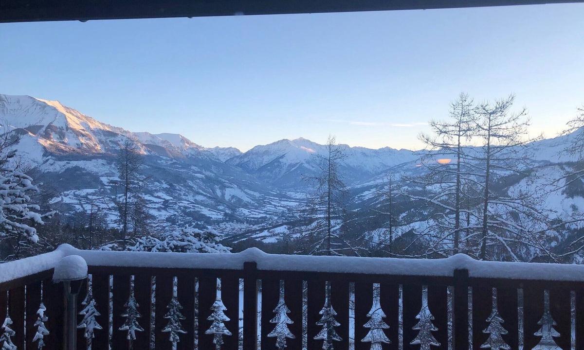 Pra Loup Ski Chalet | Traditional chalet Le Grizzli