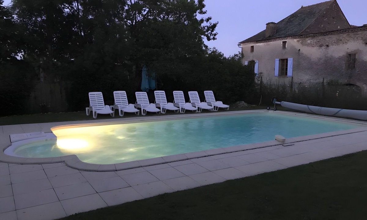 Le Segur House | Traditional Family Paradise Cottage with Private Pool