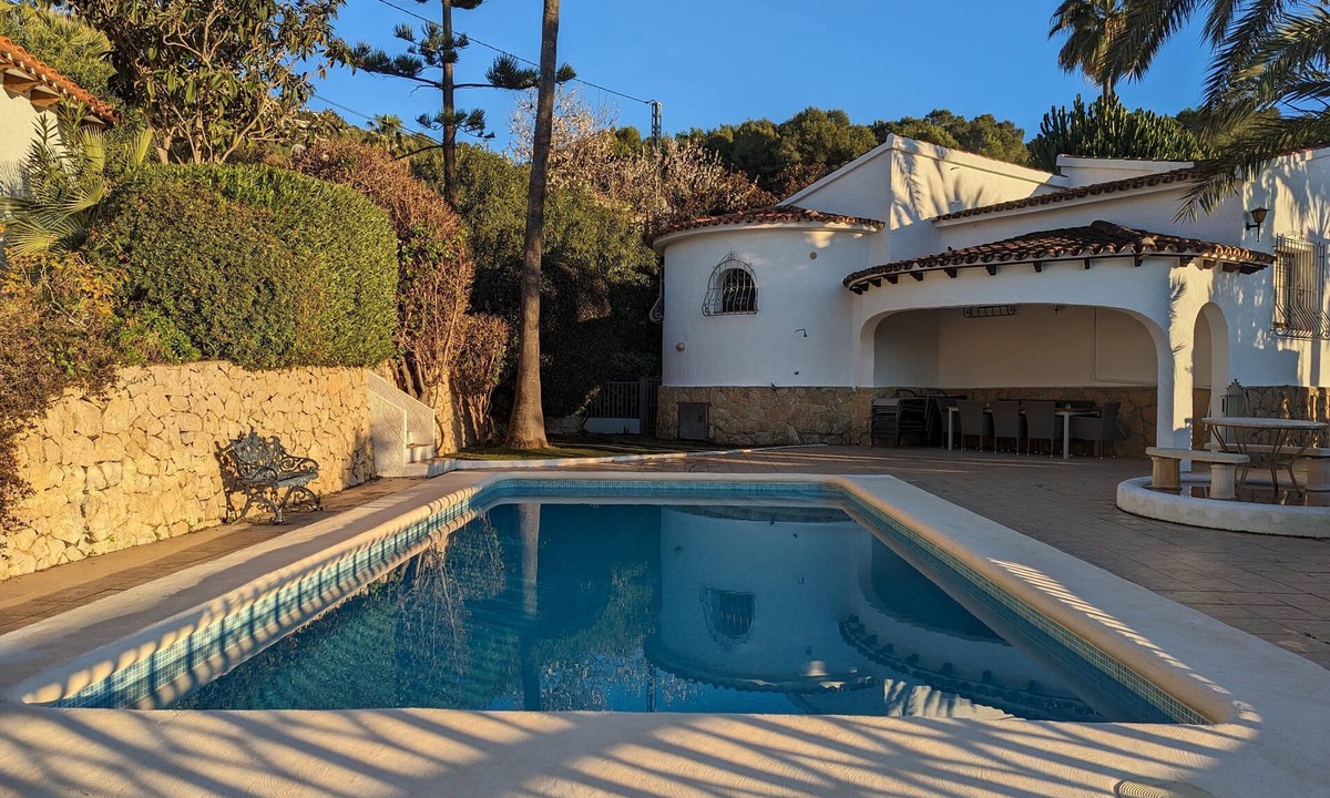 Paichi Villa | Traditional family villa, private pool and hillside views, 5 mins to Moraira.