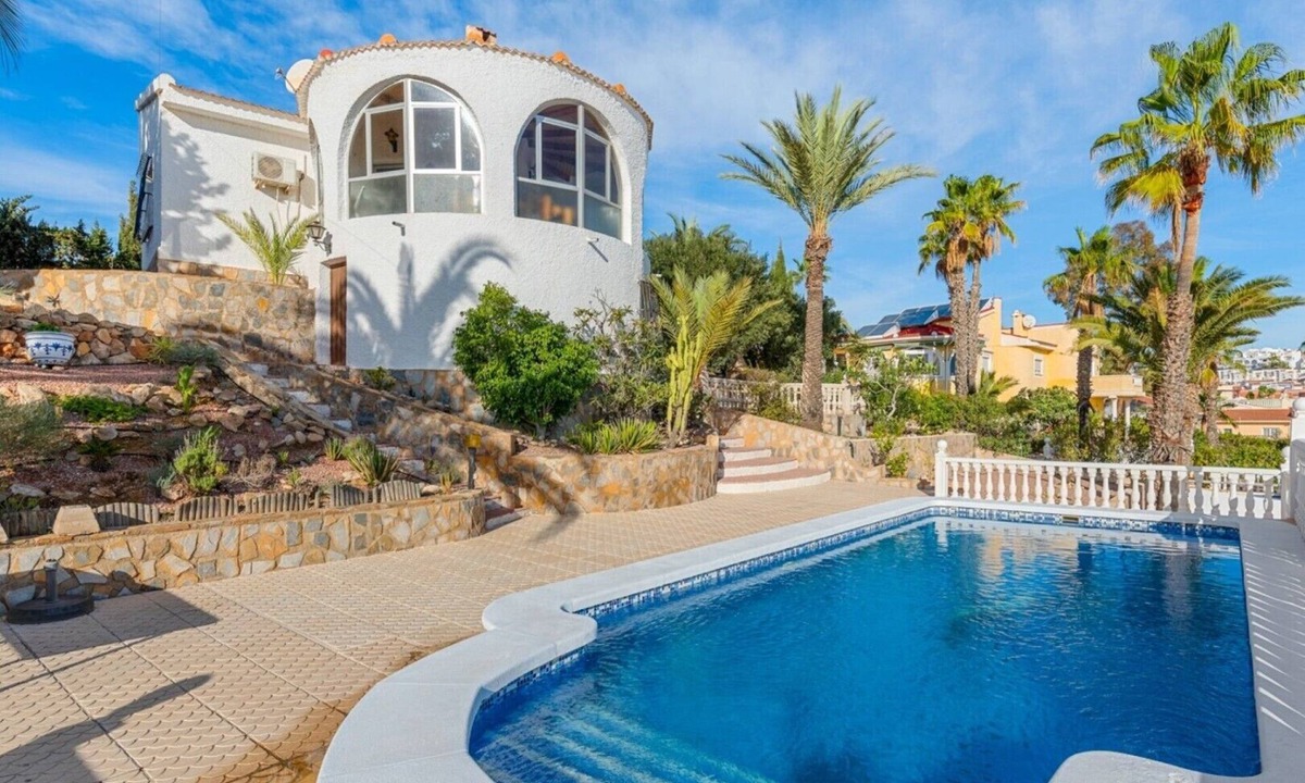 Quesada Villa | Traditional Spanish house with private swimming pool
