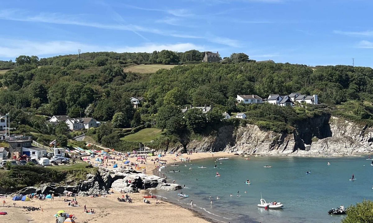 Aberporth House | Traeth Rooms