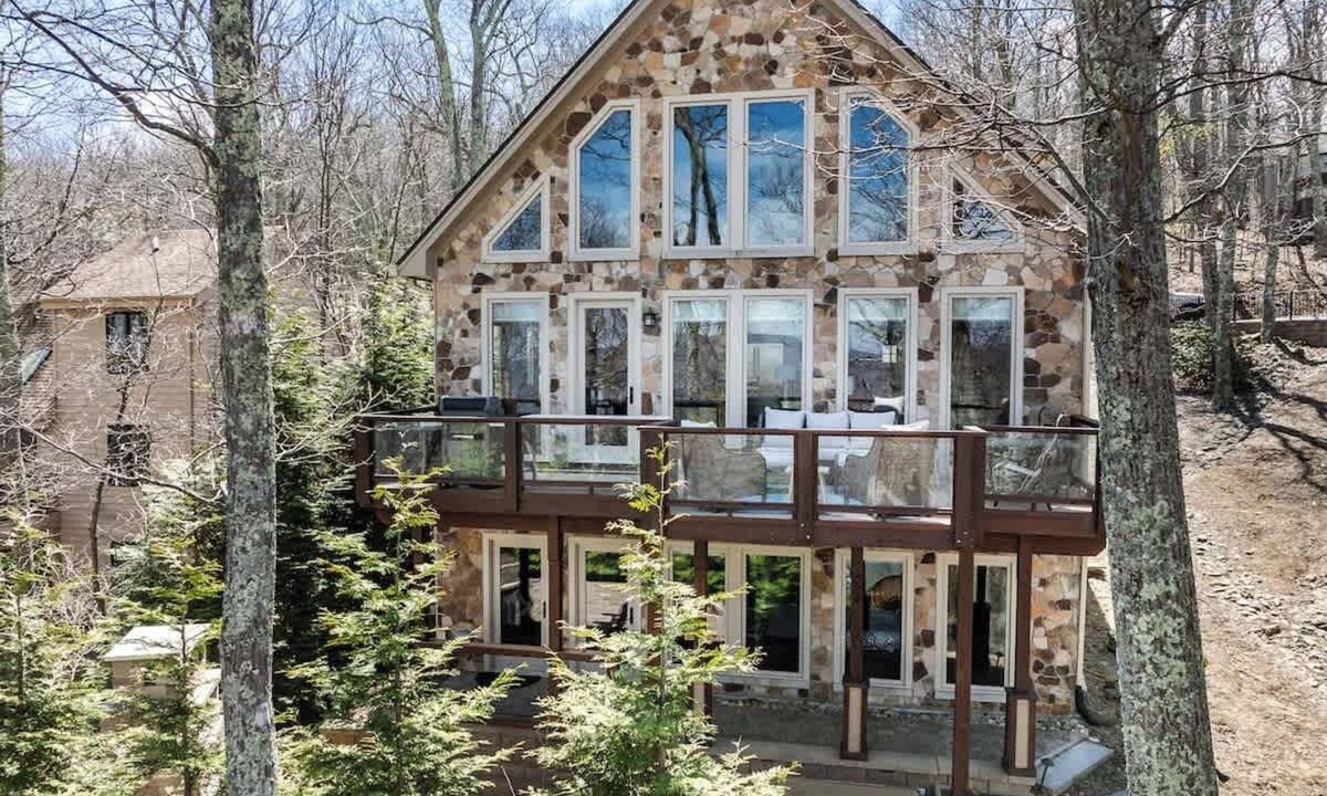Treeloft House | Trail Magic- Sk-in & Ski-out