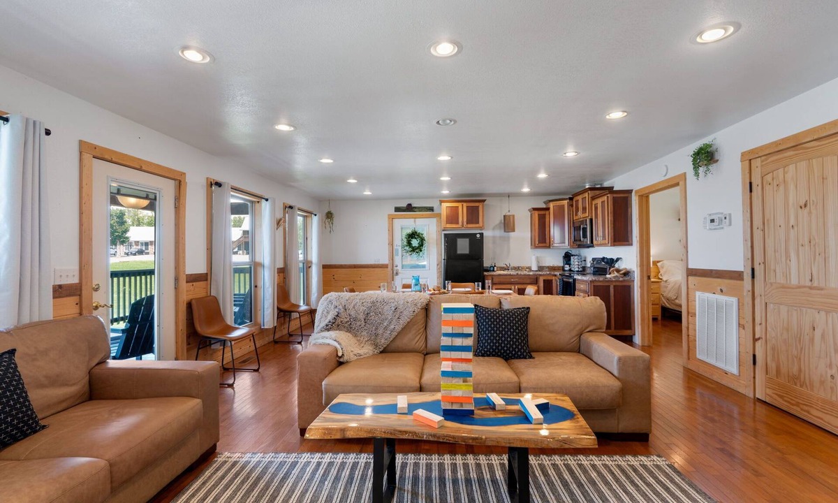 Bryant Cabin | Trails End Cabin with a hot tub, fire pit, & indoor pool!