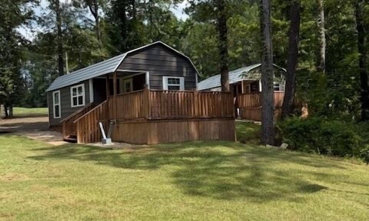 South Toledo Bend Cabin | Trails, Tails, & Scales - This listing has two Cabins Rental