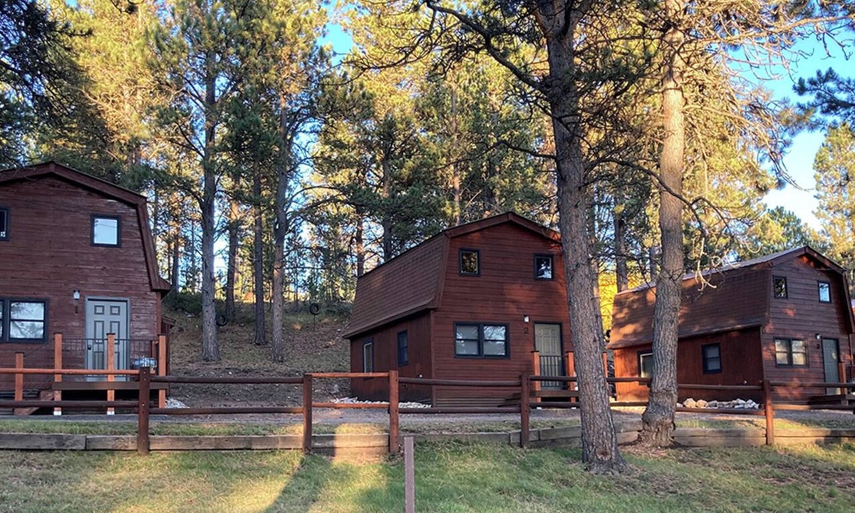 Deadwood House | Trailshead Lodge - Cabin 2