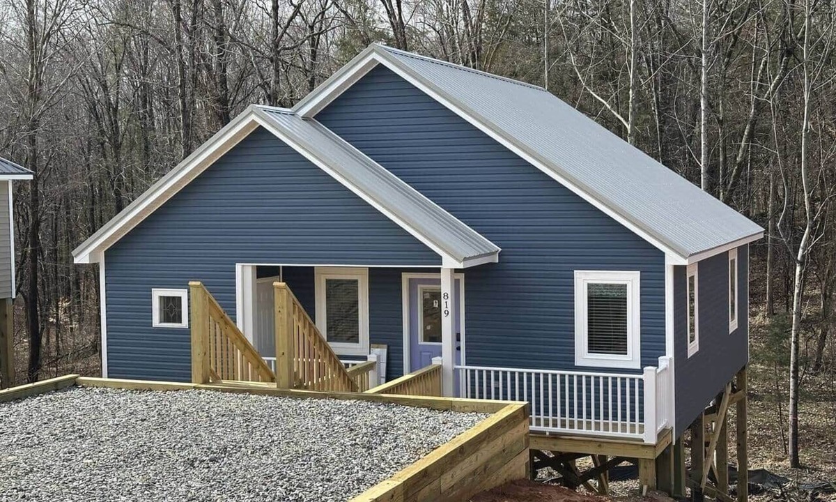 Farmville House | Trailside Cottage | Spacious 2BR Near Greenfront