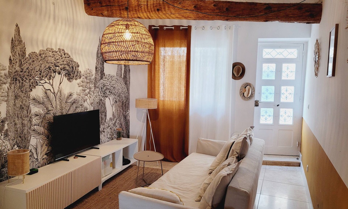 Villeneuve-les-Beziers House | Tramontane*