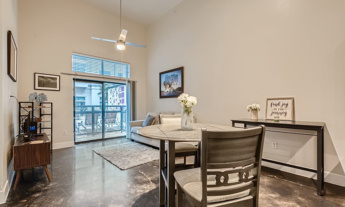 Oak Lawn Apartment | Tranquil 1BR -Heart of Dallas