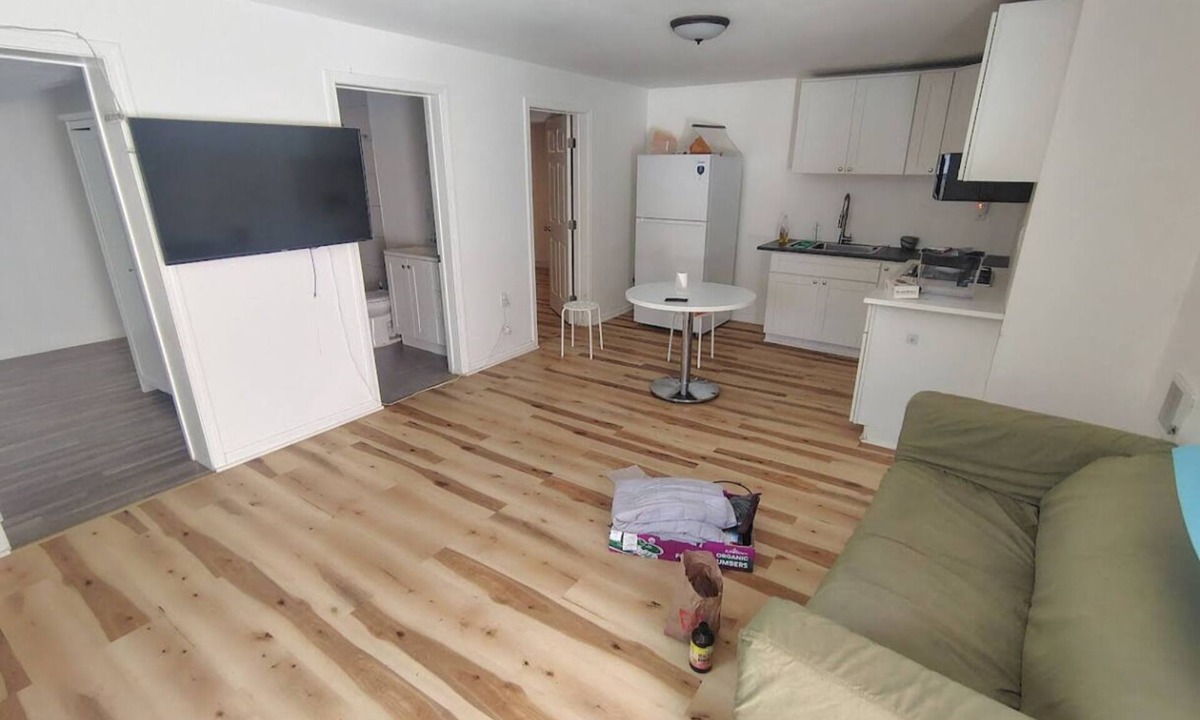 Castro Valley Bed & Breakfast | Tranquil 2-bedroom bed & breakfast walking distance to the Lake East Bay.