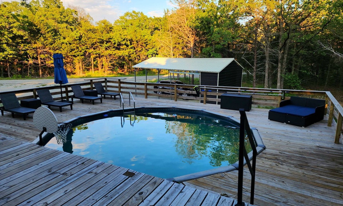 Gordonville Cabin | Tranquil 2-bedroom cabin on an acre in serene Pottsboro, 4 mins to Lake Texoma!