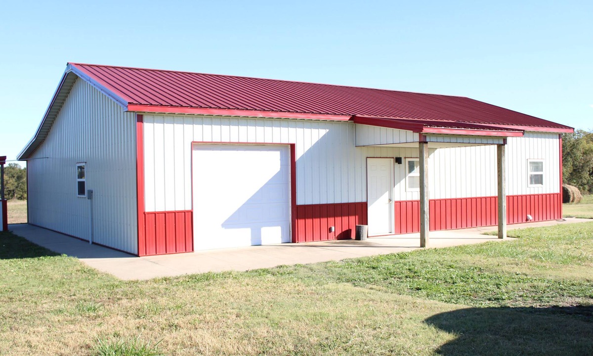 Oxford Cabin | Tranquil 2-bedroom cabin with AC near charming Oxford