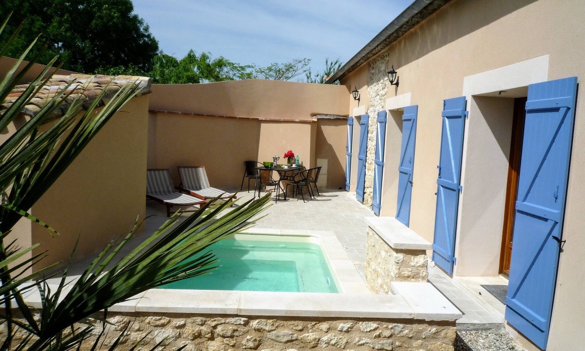 Montels Cottage | Tranquil 2-bedroom cottage in cool Montels for a relaxing stay