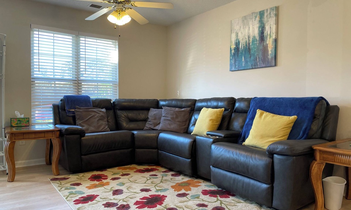 East Raleigh House | Tranquil 2-bedroom townhome with AC in vibrant Raleigh