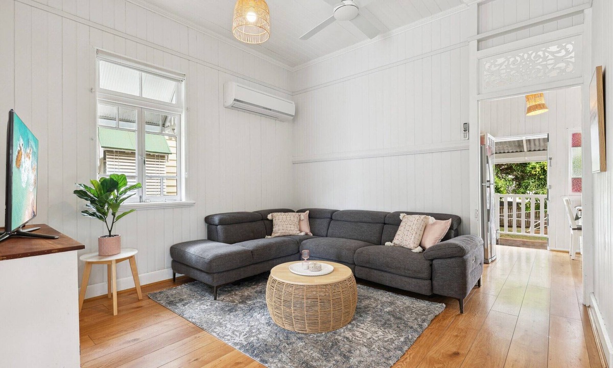 Nundah Apartment | Tranquil 3-Bed Family Home with Spacious Backyard
